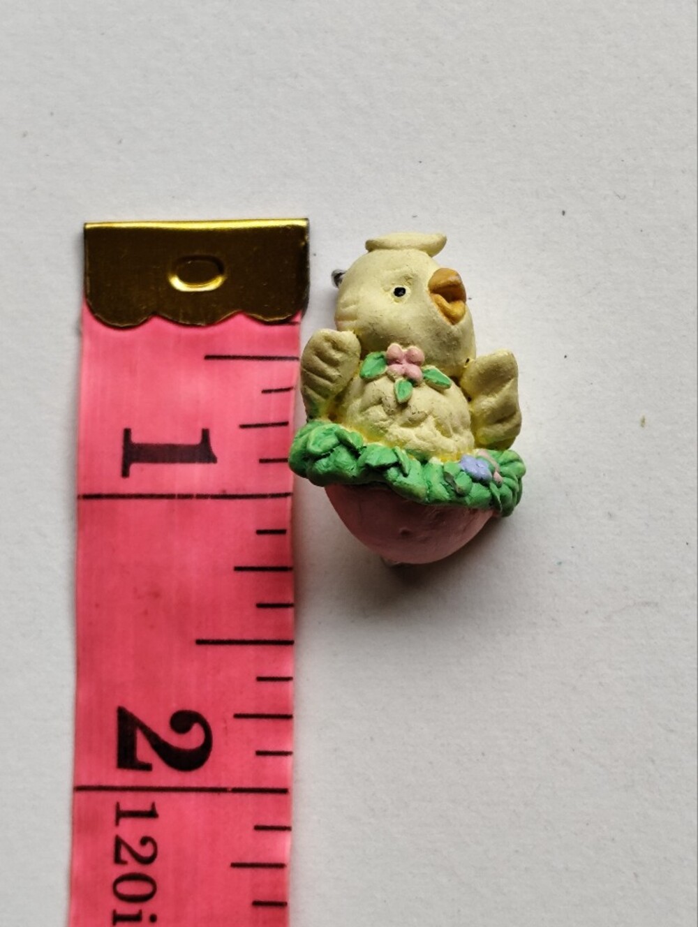 3/$25💙Russ “Springtime Pals” Chick Pin - Picture 3 of 4